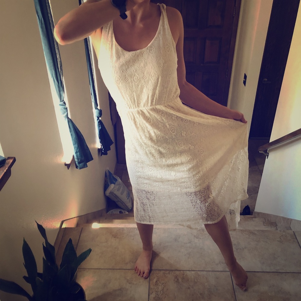 Small Remain Cream Floral Print Long Dress 👗